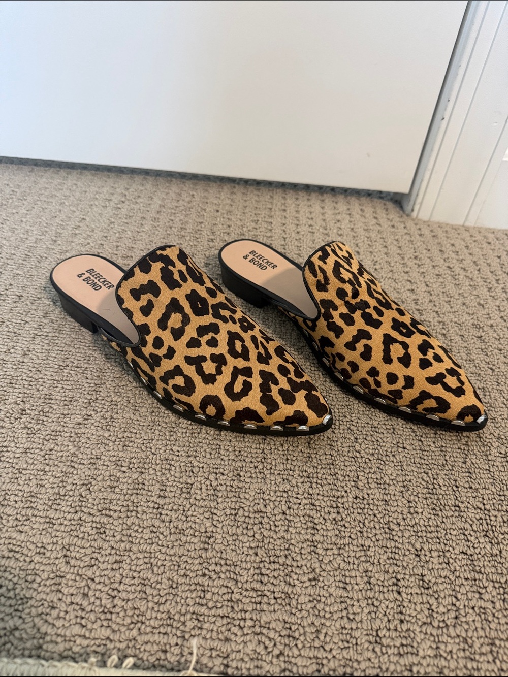 🔥 Bleecker & Bond Leopard Print Mules – Size 9.5 🔥